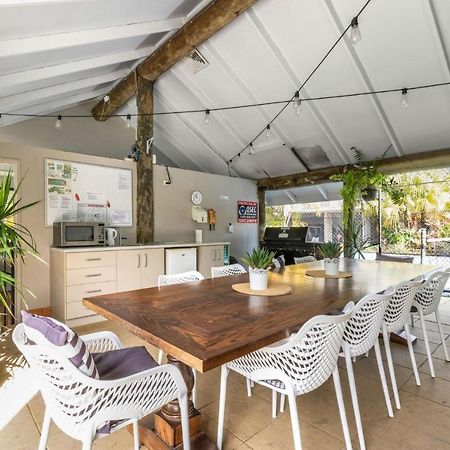 Pelican Beach Resort Noosaville Bagian luar foto